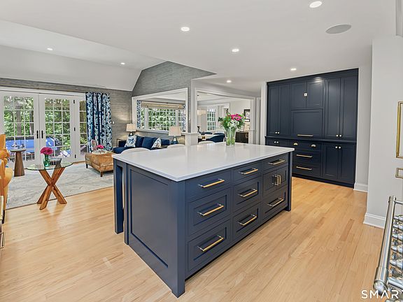 5th image of 20 Strawberry Ridge Road