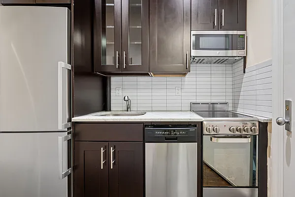 Rented by Living New York | media 3