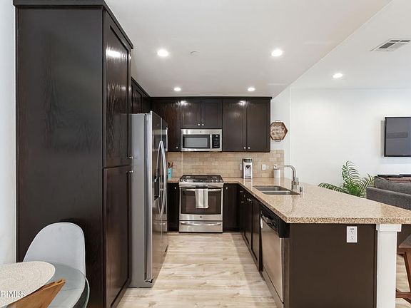 2nd image of 327 Newbury Vista Ln #327
