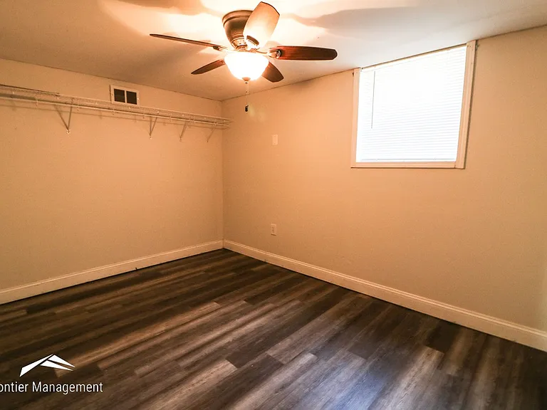 1849 Anderson Ave — Photo 12