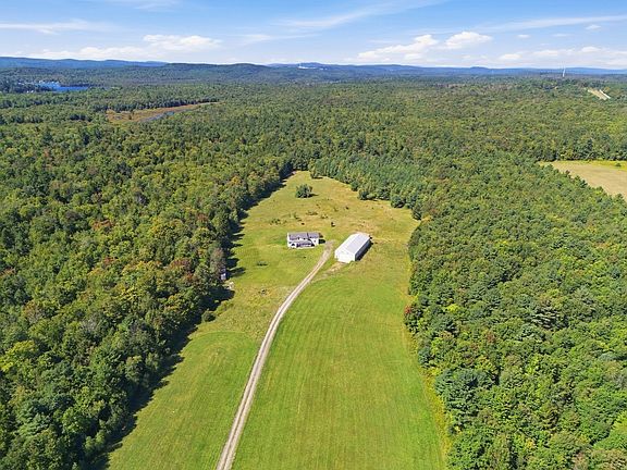 3rd image of 39 Gibbs Rd