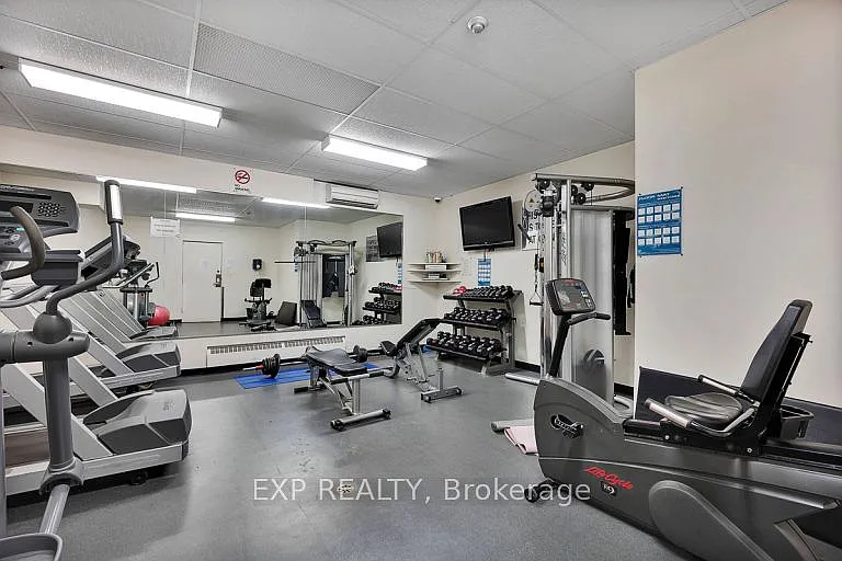 45 Paisley Blvd W #304 — Photo 8