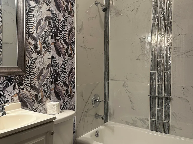 640 Middle Ave — Photo 11