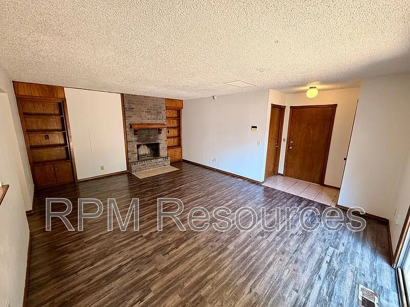 2 bed, 2.0 bath, 1207 sqft, $1,150 — Photo 4
