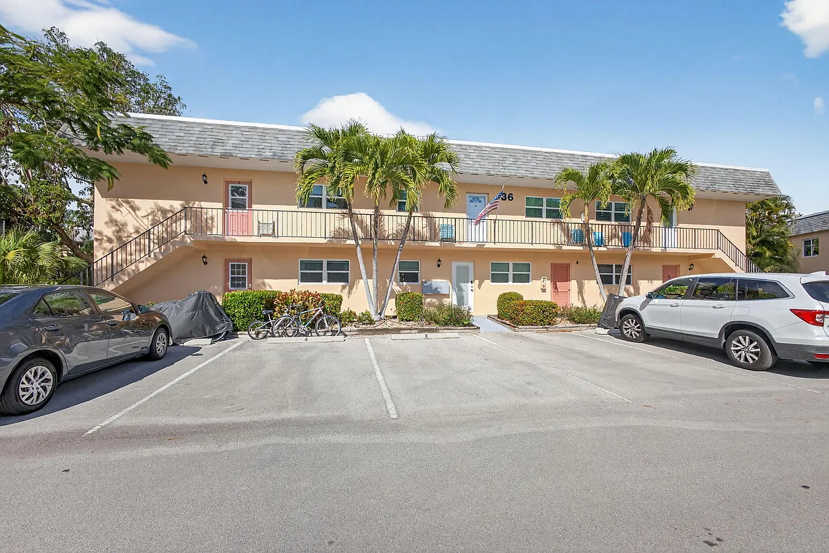 Building Photo - 2950 SE Ocean Blvd