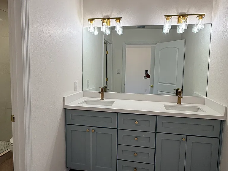 2113 Van Tassel Cir — Photo 6
