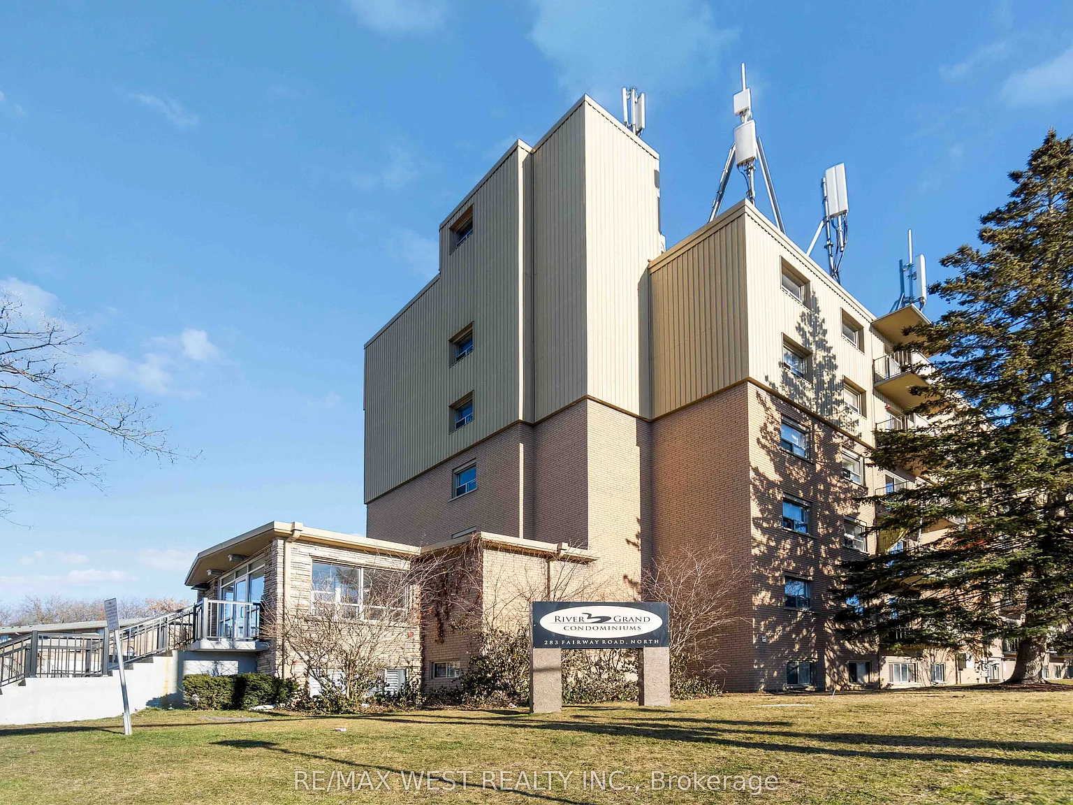 2 bed, $2,000 — Photo 4