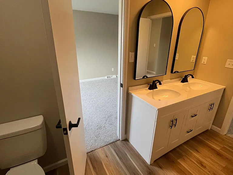 2070 Kingdom Dr — Photo 18