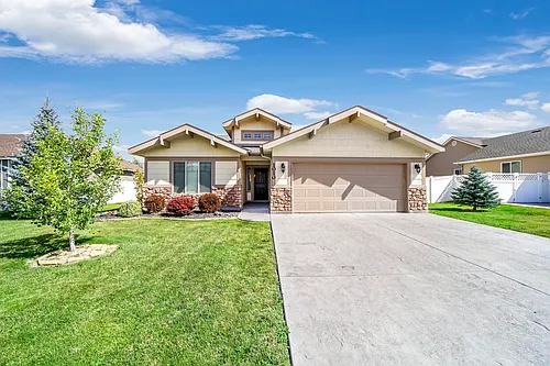 1010 Bell Ln Photo 1