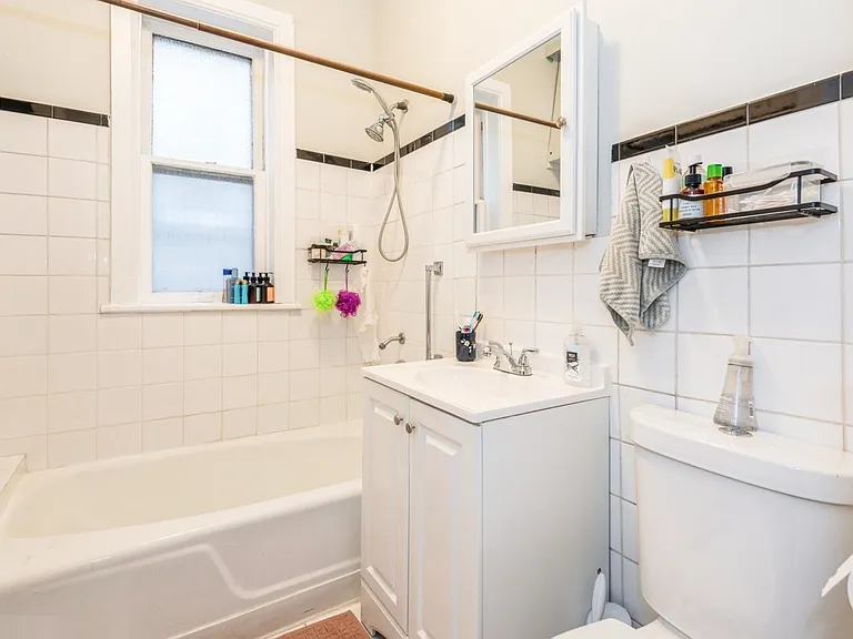 3218 N Central Park Ave #2 — Photo 6
