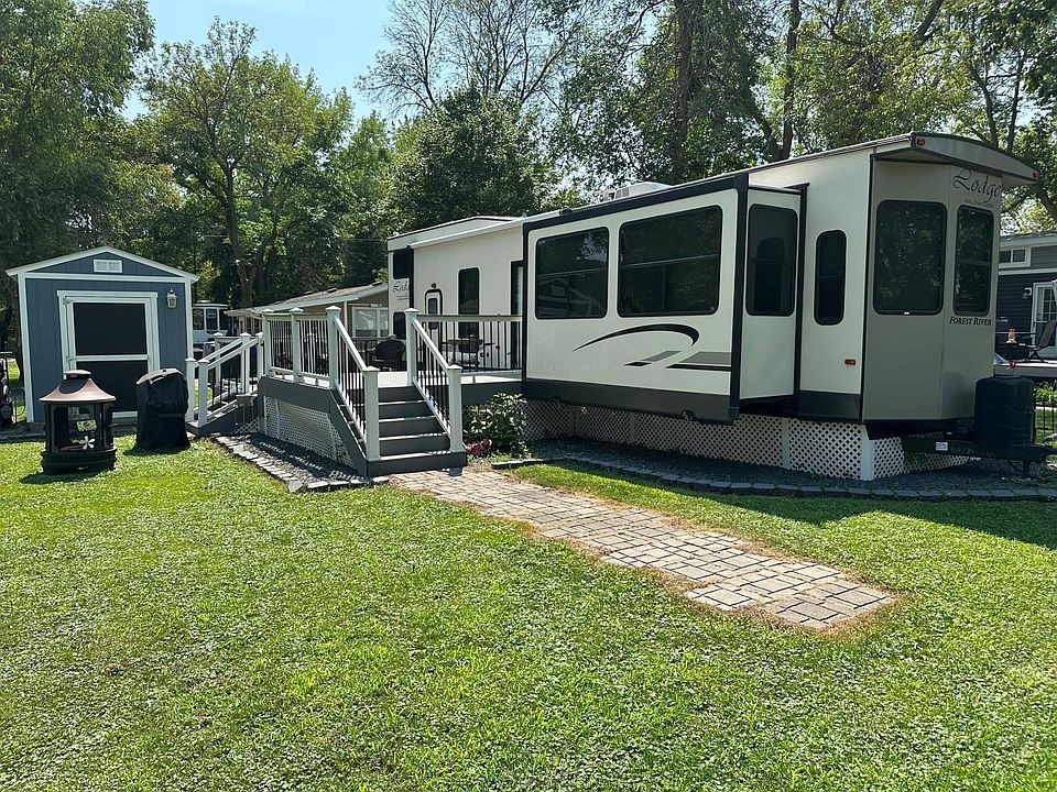 1st image of 32741 N Lakes Trl Unit 15D