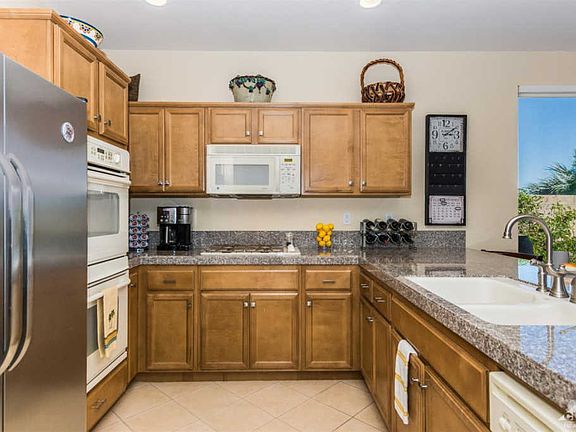 4th image of 81893 Sun Cactus Ln