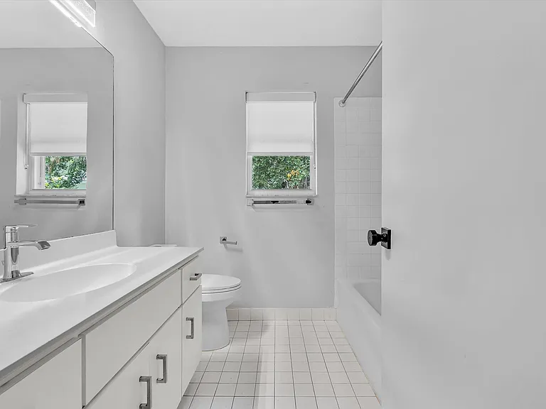 10434 NW 6th Ct — Photo 71