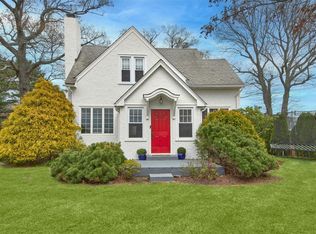 1514 Old Orchard St, West Harrison, NY 10604