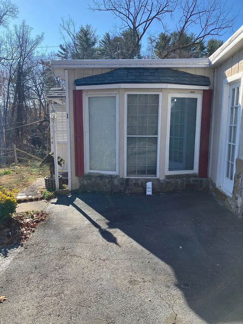 Building Photo - 2 Richmond Hill Dr #A