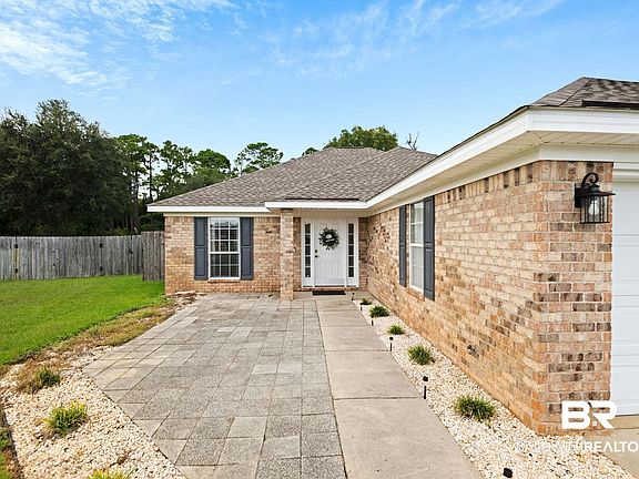 4th image of 1418 Hardwood Dr E