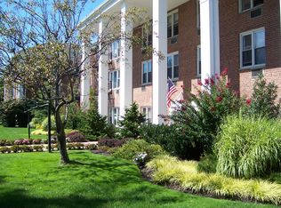 55 Lenox Road #1 K, Rockville Centre, NY 11570