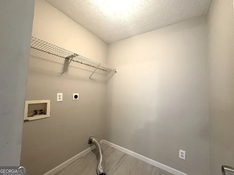 2121 Silva Ct — Photo 13