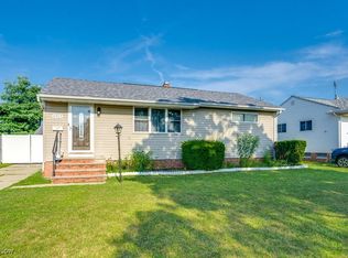 4707 Brookhigh Dr, Brooklyn, OH