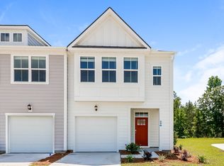 717 Trotters Ln, Moncks Corner, SC 29461