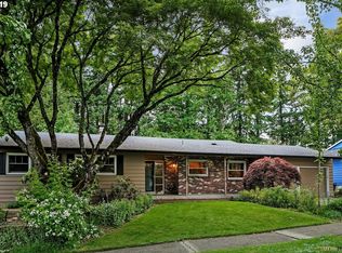 1765 SW Warwick Ave, Portland, OR 97225