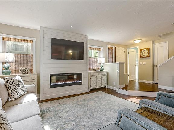 5th image of 1115 Dinkel Ct