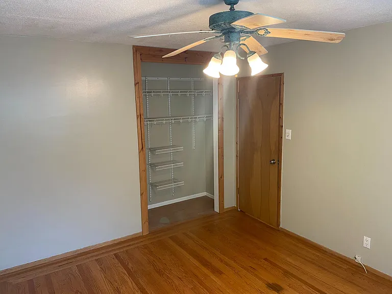 26131 Coleman Ave — Photo 18