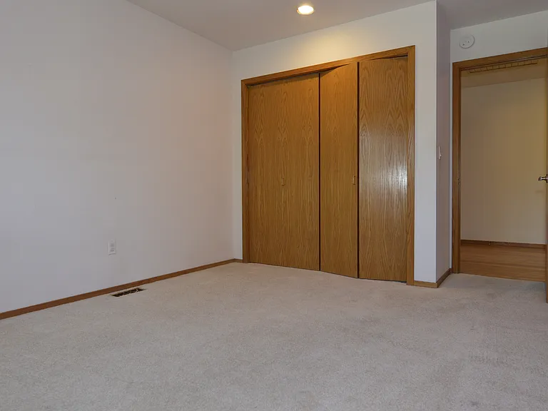 5636 Pennsylvania Ave — Photo 9