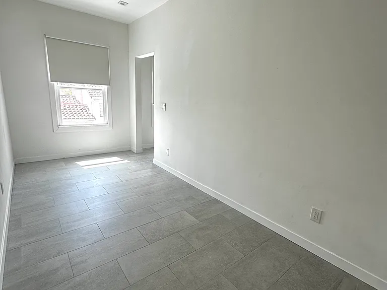7350 Beverly Blvd — Photo 7