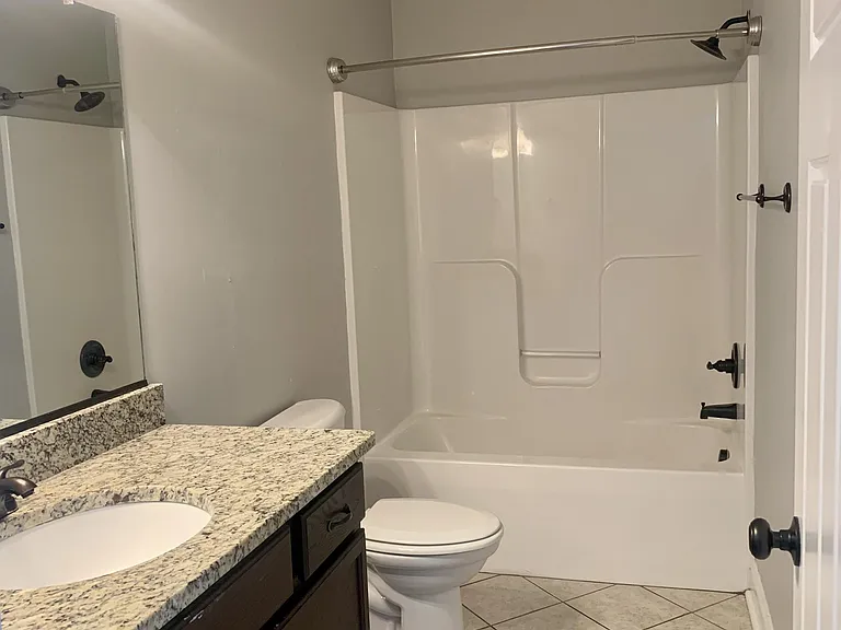 104 Capital St — Photo 23