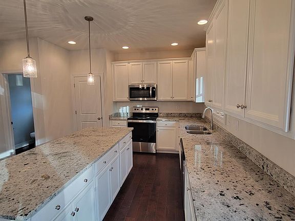 2nd image of 16 Lochwood Hill Dr