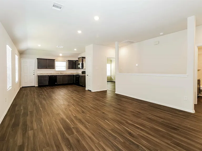 1084 Burkes Ridge Trl — Photo 6