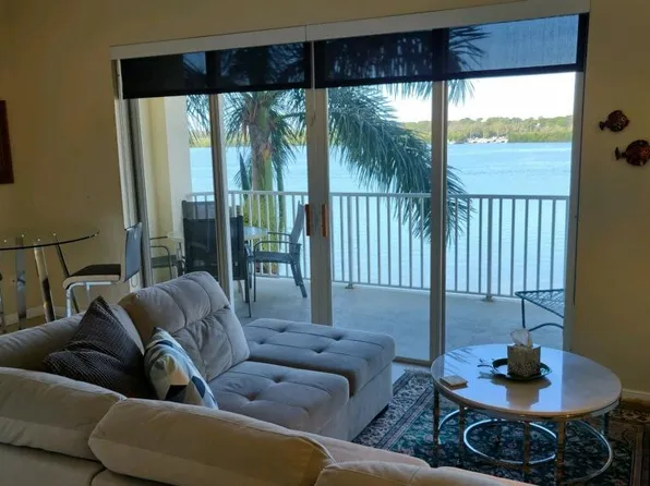 8800 Bay Pines Blvd APT 204, Saint Petersburg, FL 33709