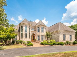 748 Pinepoint Rd, Greenville, NC 27834