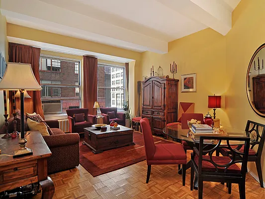 Sold by Sotheby's International Realty | media 2