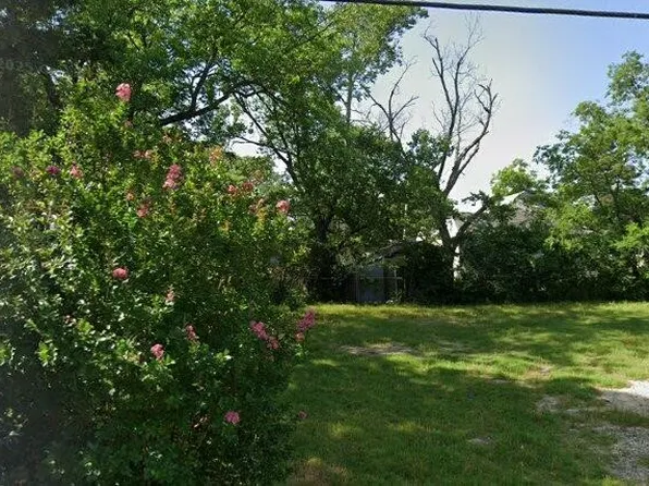 3003 Park St, Greenville, TX 75401