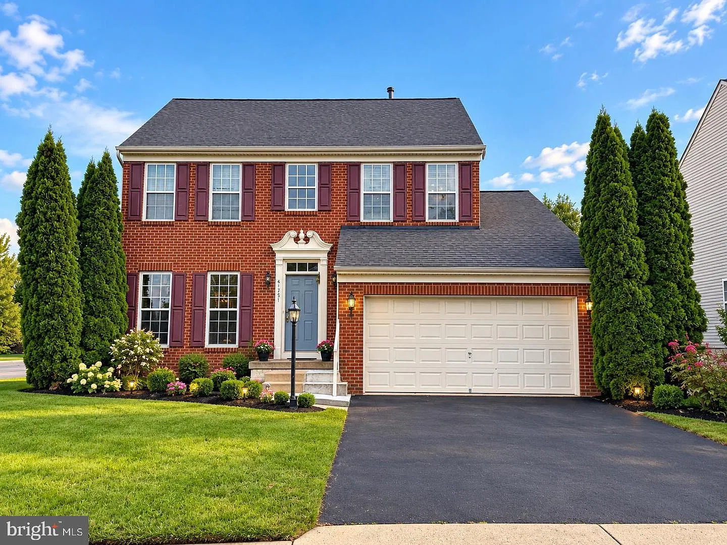 4 bed, 4.0 bath, 2842 sqft, $3,750 — Photo 1