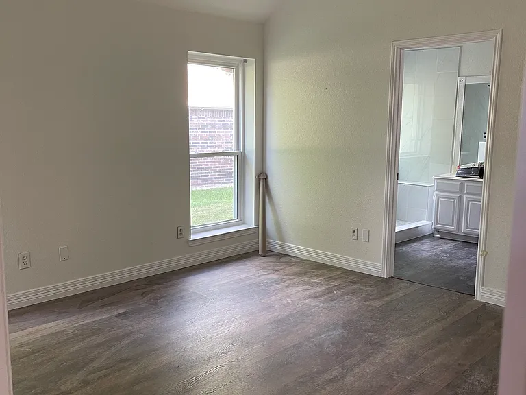 4618 Hunters Ridge Dr — Photo 10