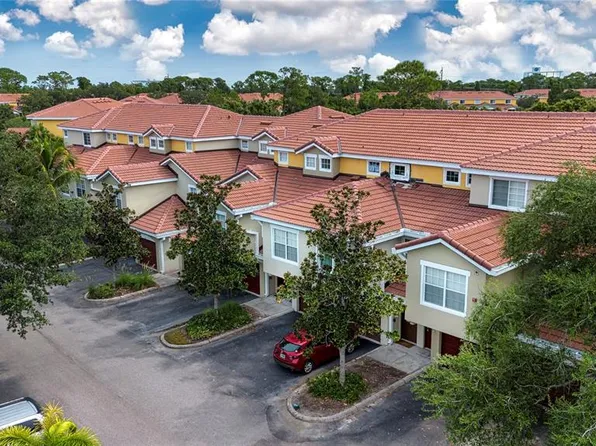 5721 Bentgrass Dr #20-208, Sarasota, FL 34235