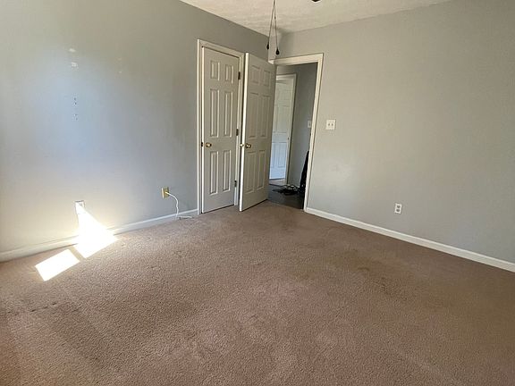 upstairs secondary bedroom