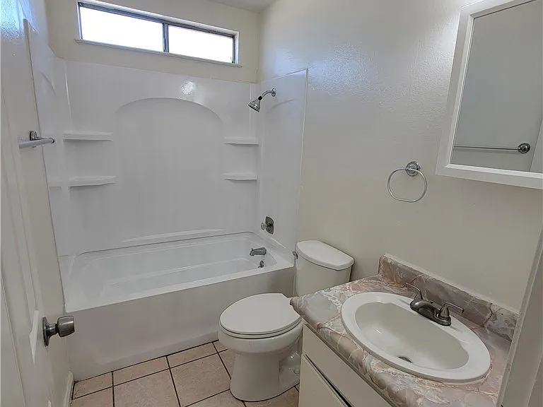 16001 Green Hill Dr #1 — Photo 3