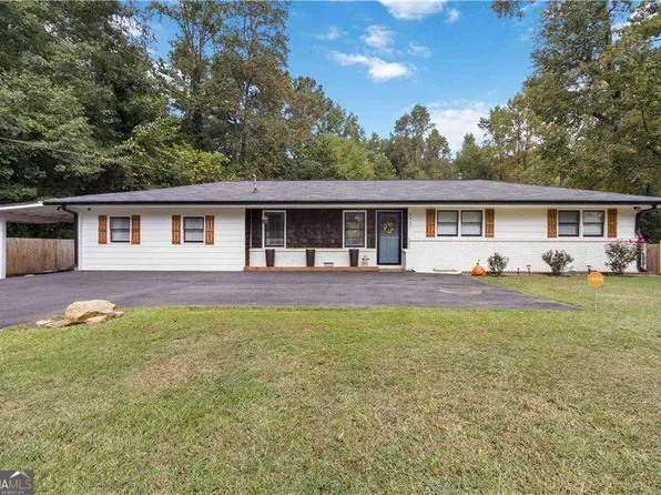 2327 Young Rd, Stone Mountain, GA 30088