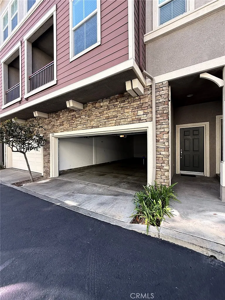 3538 Torrance Blvd — Photo 2