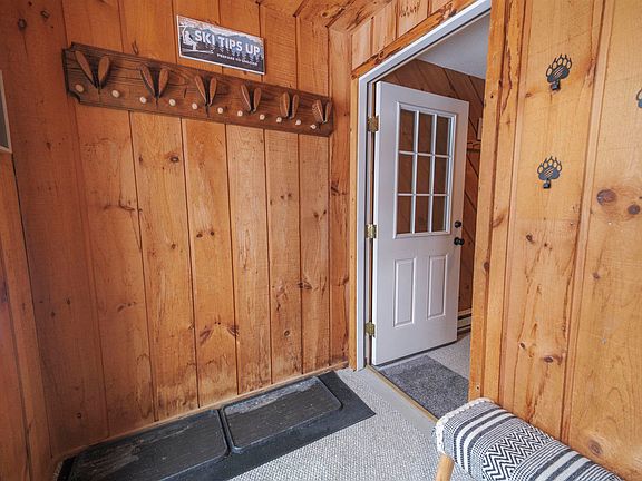 4th image of 8 Black Bear Lane #D