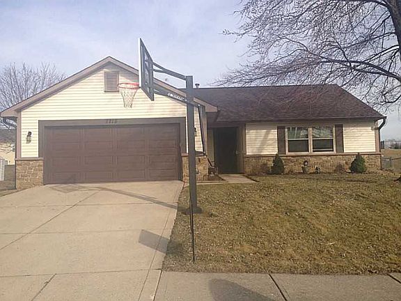 2nd image of 7215 Carrie Dr