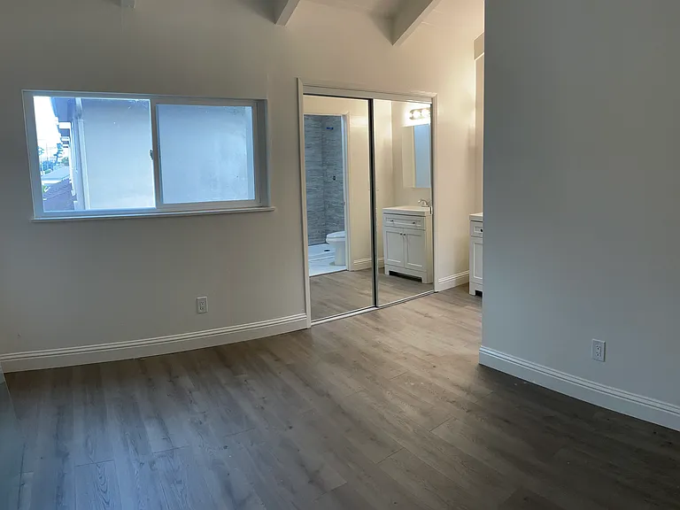 238 Montecito Ave — Photo 12