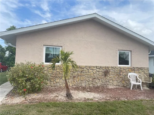 1947-1949 S Pine Dr, Fort Myers, FL 33907