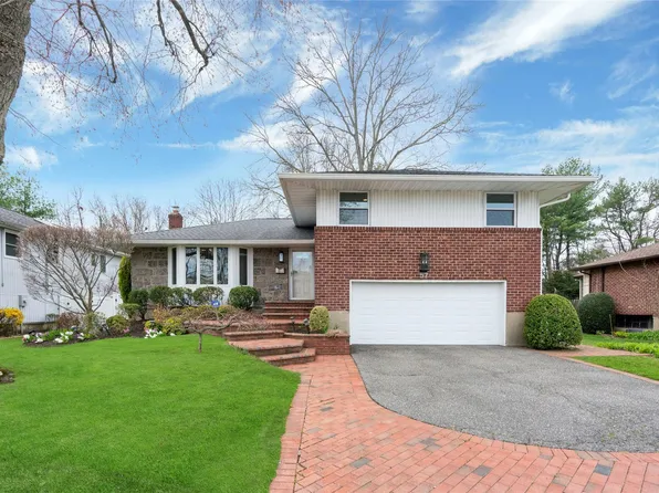 57 Glenwood Road, Plainview, NY 11803