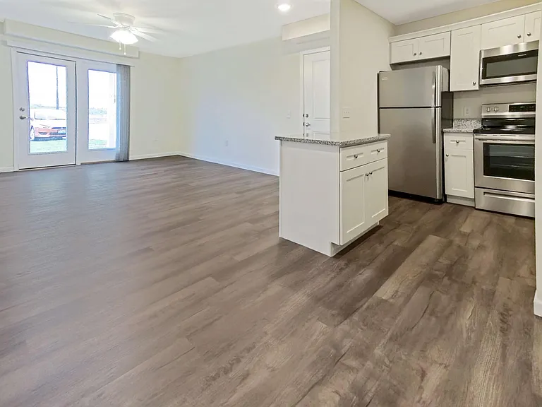 2800 Shan Dr — Photo 1