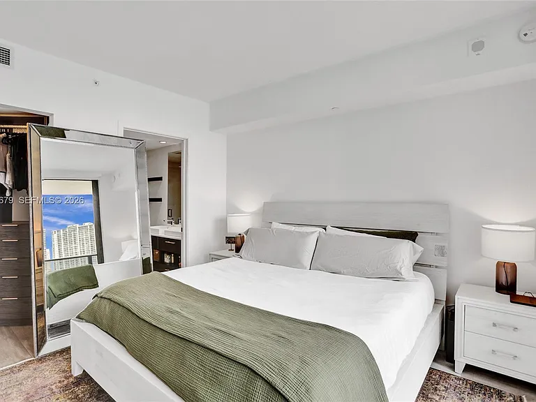 45 SW 9th St #2001 — Photo 12